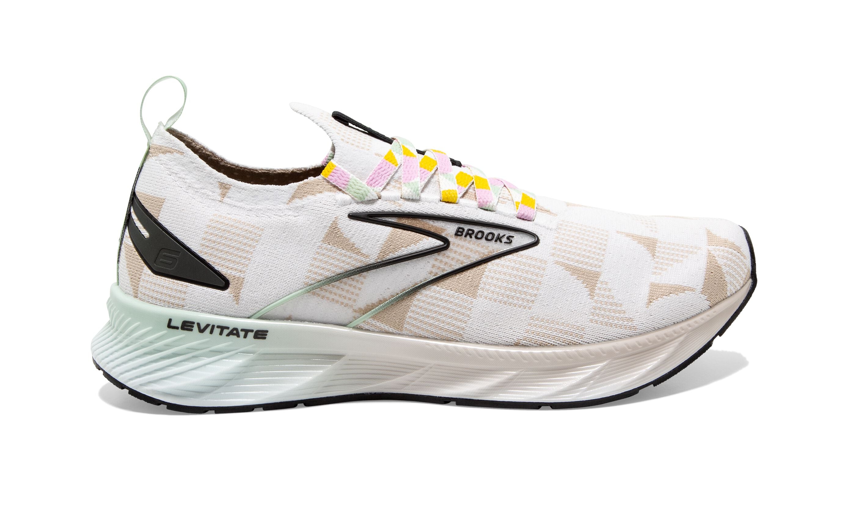 Women's Brooks Levitate StealthFit 6, White/Silver Lining/Green, 9.5 B Medium