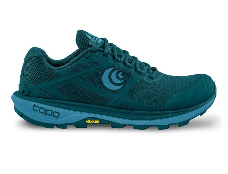 Side view on white background of Womens Topo Athletic Terraventure 4 running shoe in Blue/Blue, Medium (Regular) width