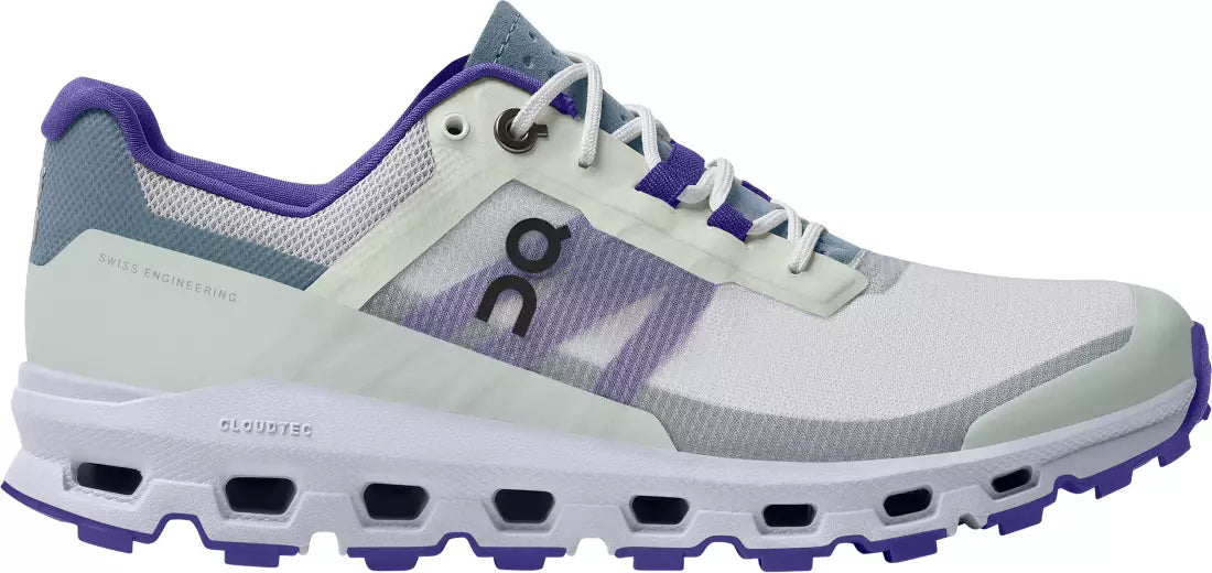 Women's On Cloudvista, Frost/Mineral, 5 B Medium