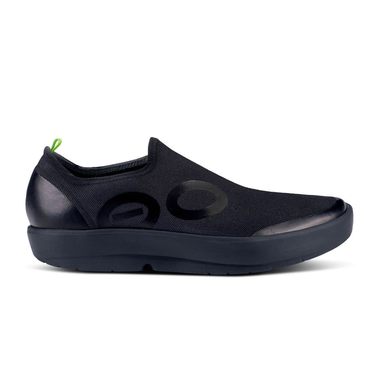 Men's OOFOS OOmg EeZee, Black, 10.5 D Medium