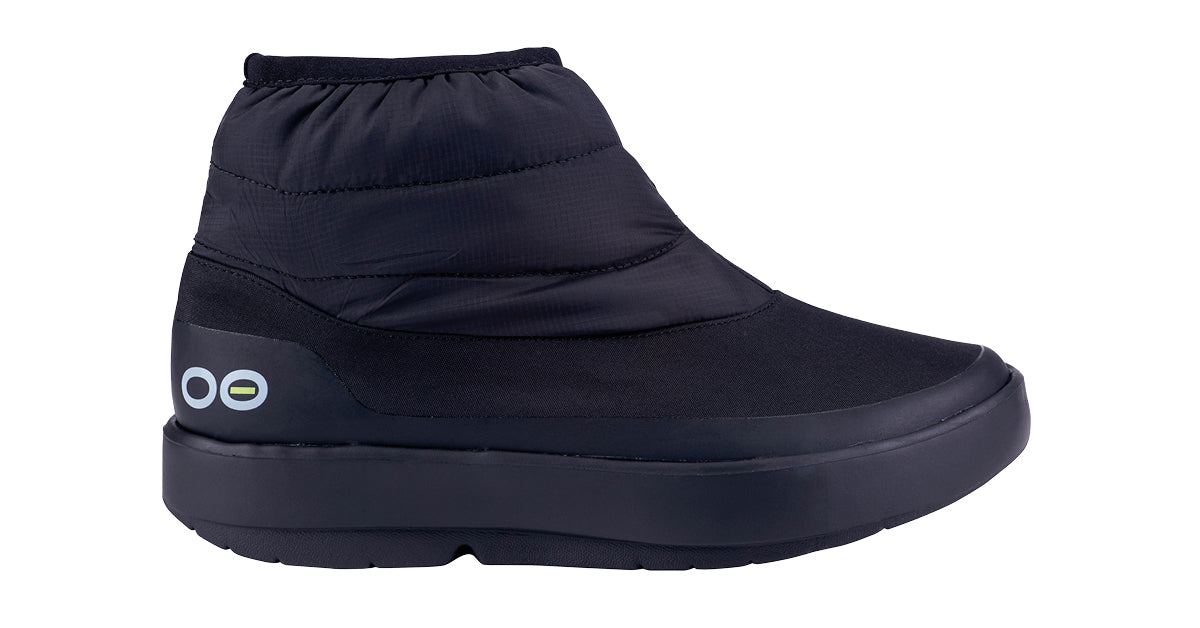 Women's OOFOS OOmg Low Bootie, Black, 8.5 B Medium