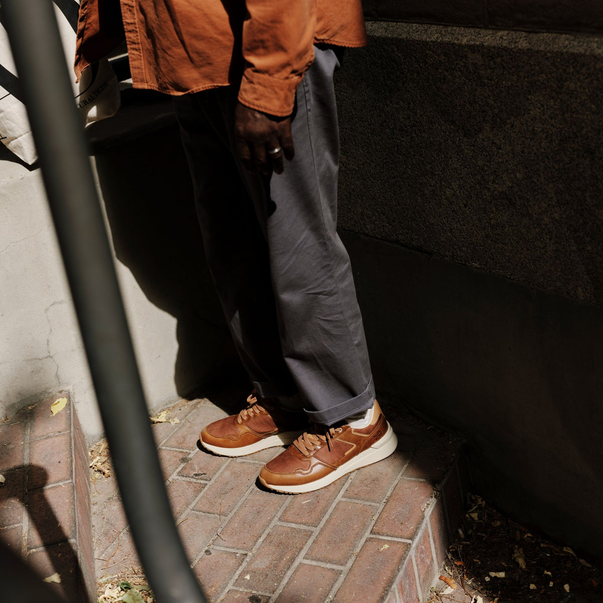 Unisex KURU APOGEE Luxe, Cognac Brown/Gum