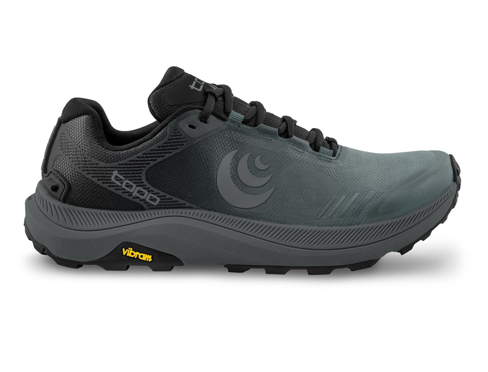 Side view on white background of Mens Topo Athletic MT-5 running shoe in Black/Charcoal, Medium (Regular) width