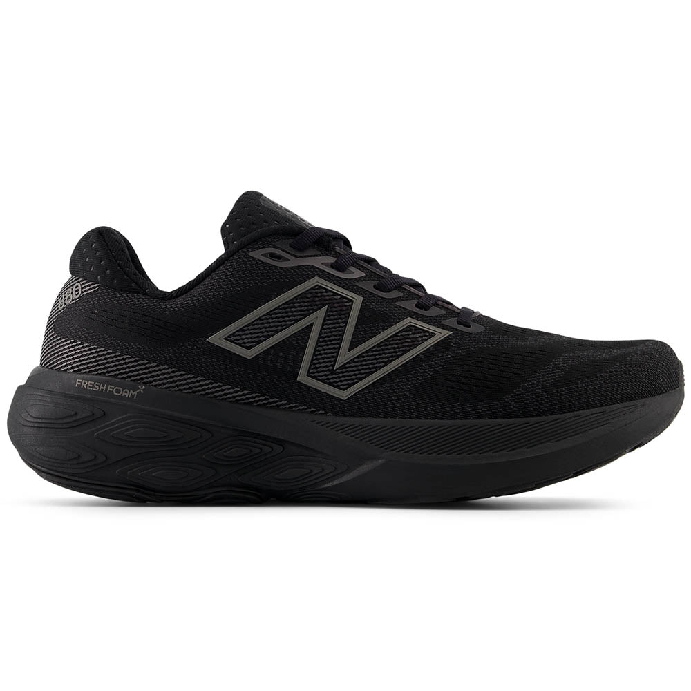 Side view on white background of Mens New Balance Fresh Foam 880 running shoe in Black/Black/Black Metallic, Wide width
