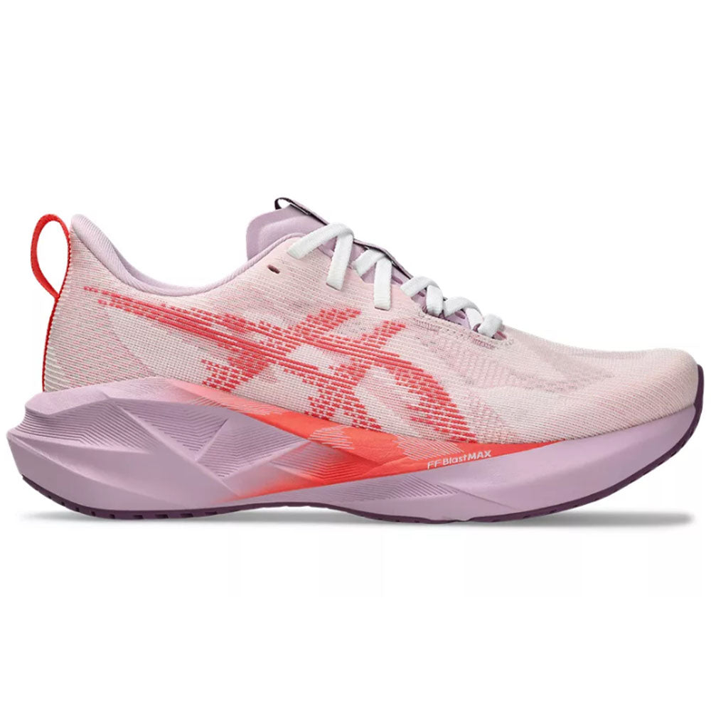 Women's Asics Novablast 5, White/Coral Reef, 8 B Medium