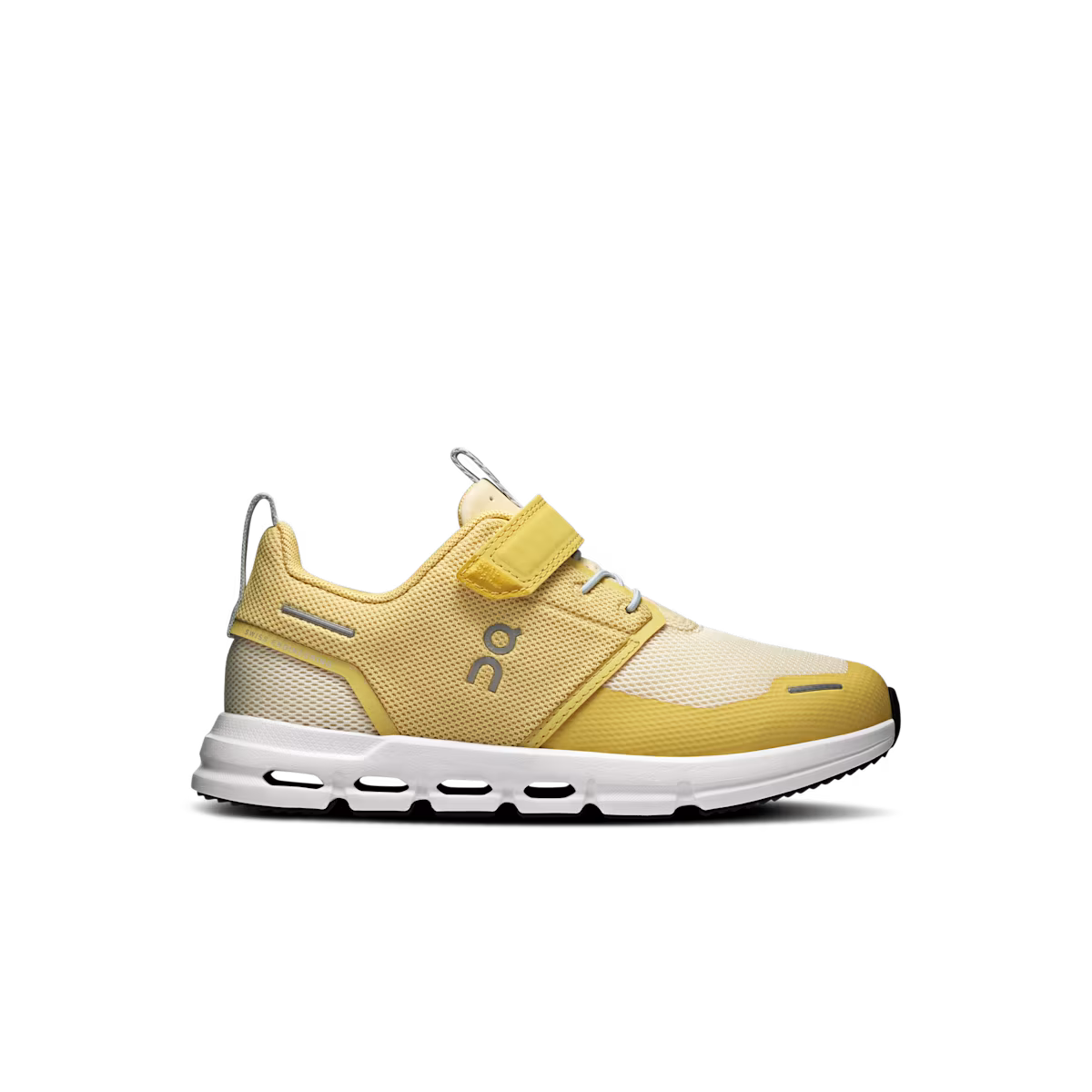 Side view on white background of Kids On Cloud Play running shoe in Citrine/White, Medium (Regular) width