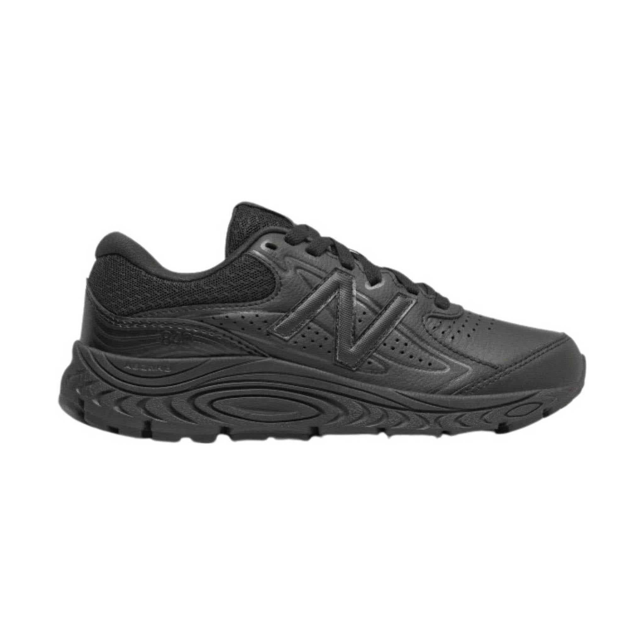 Side view on white background of Mens New Balance 840v3 running shoe in Black, Medium (Regular) width