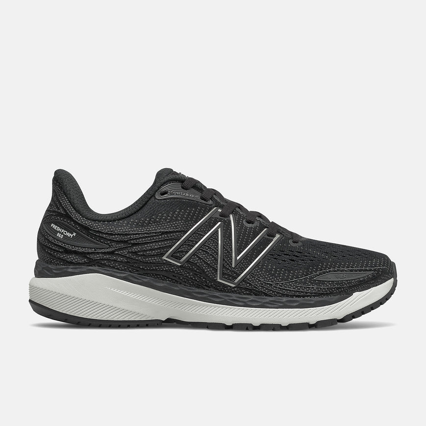 Women's New Balance Fresh Foam X 860v12, Black/White, 10 2A Narrow