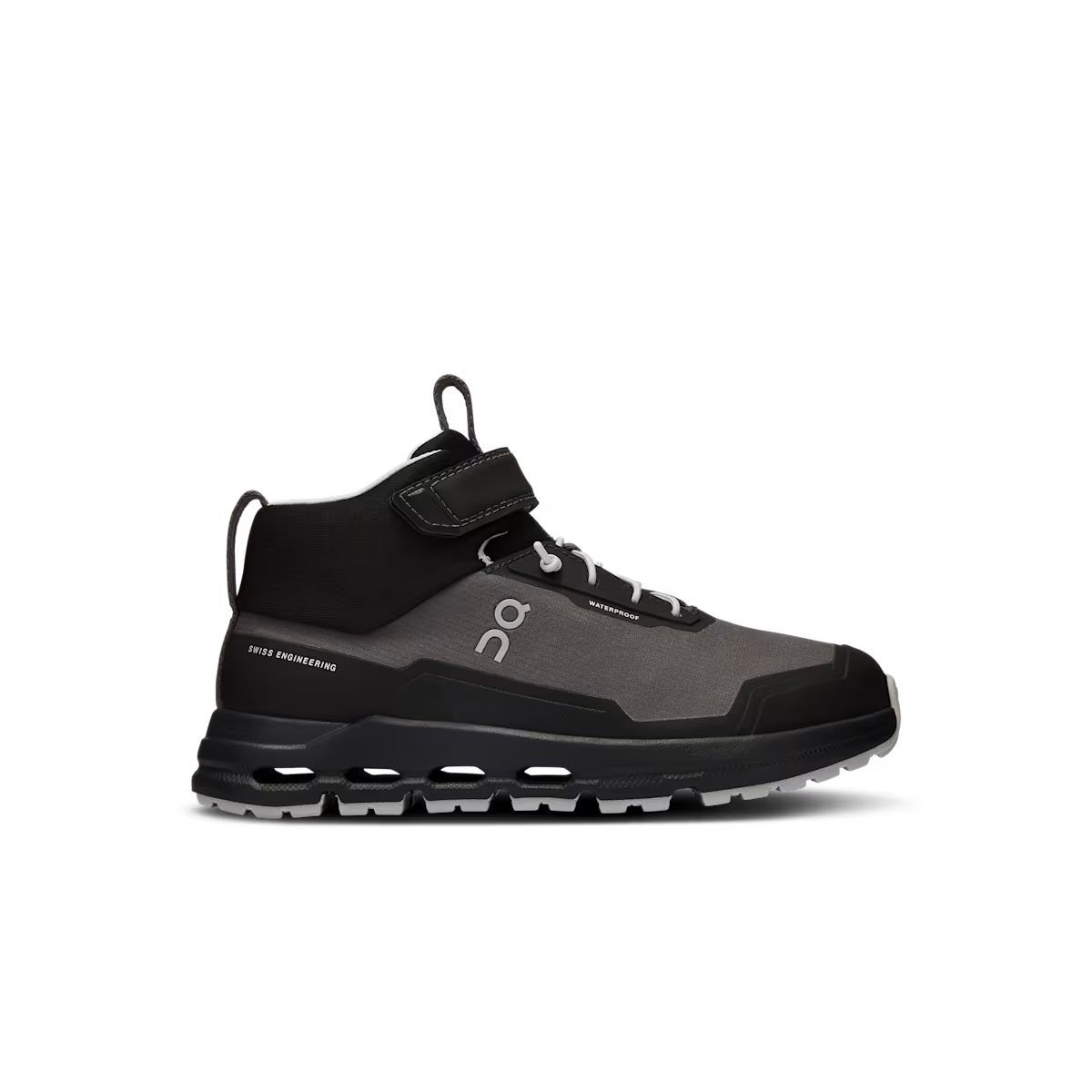 Side view on white background of Kids On shoe in Eclipse/Black, Medium (Regular) width