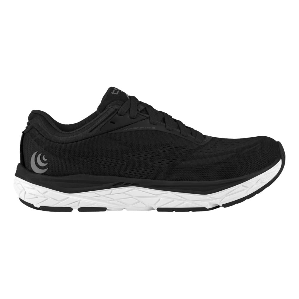 Men's Topo Athletic Magnifly 3, Black/Black, 10 D Medium