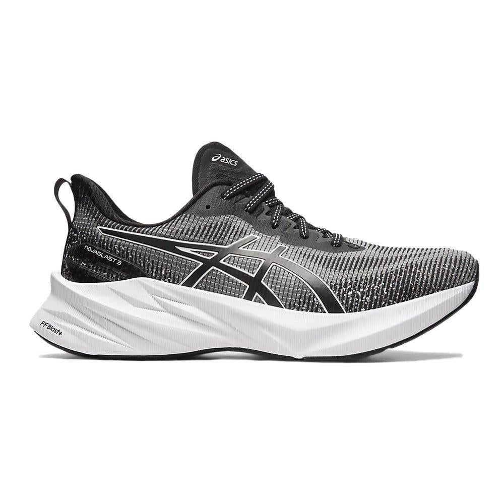 Men's Asics Novablast 3 LE, Black/White, 11 D Medium