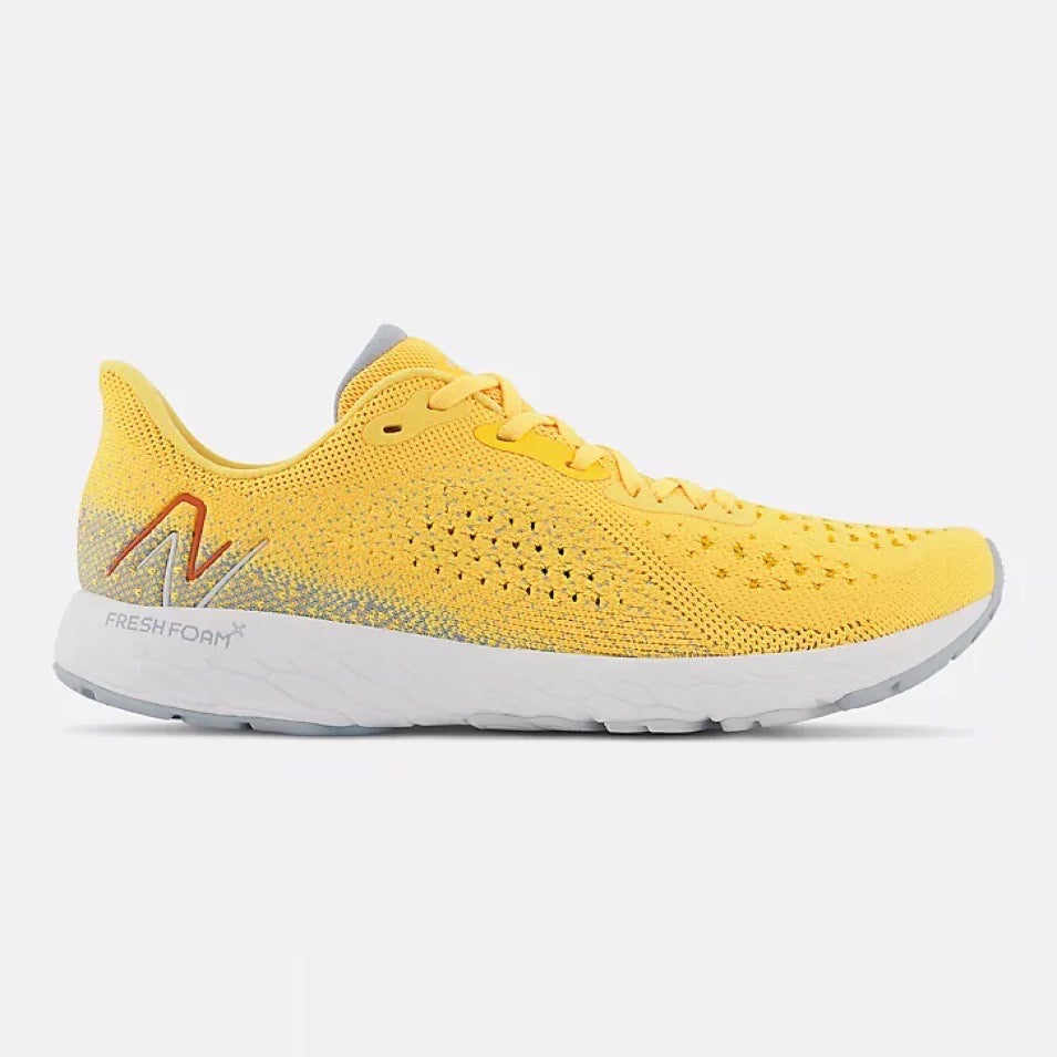 Men's New Balance Fresh Foam X Tempo V2, Apricot/White, 11 D Medium