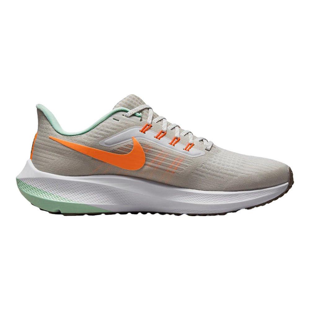 Women's Nike Air Zoom Pegasus 39 Premium, Photon Dust/Mint Foam-Total Orange, 7 B Medium