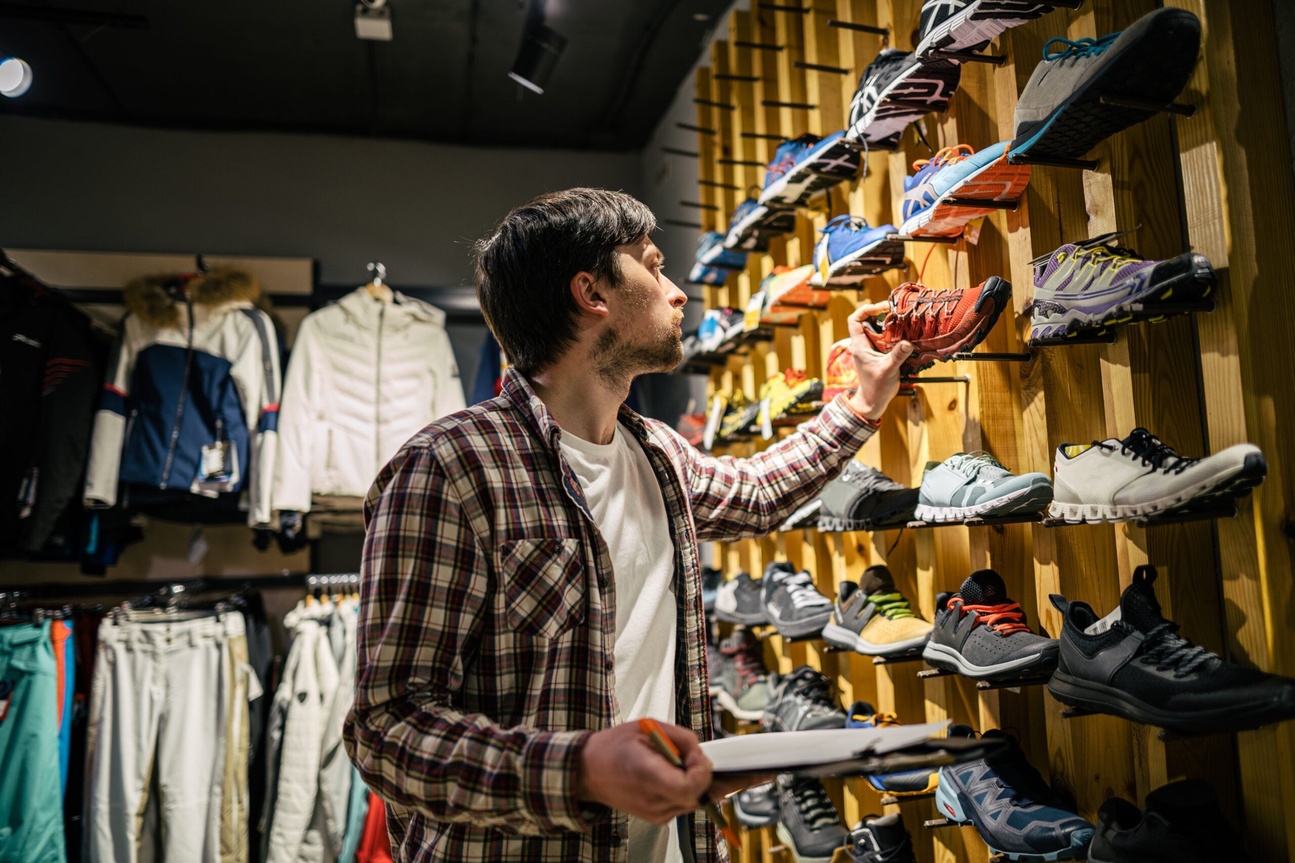 Why Sourcing Matters More Than Price in Pre-Owned Footwear