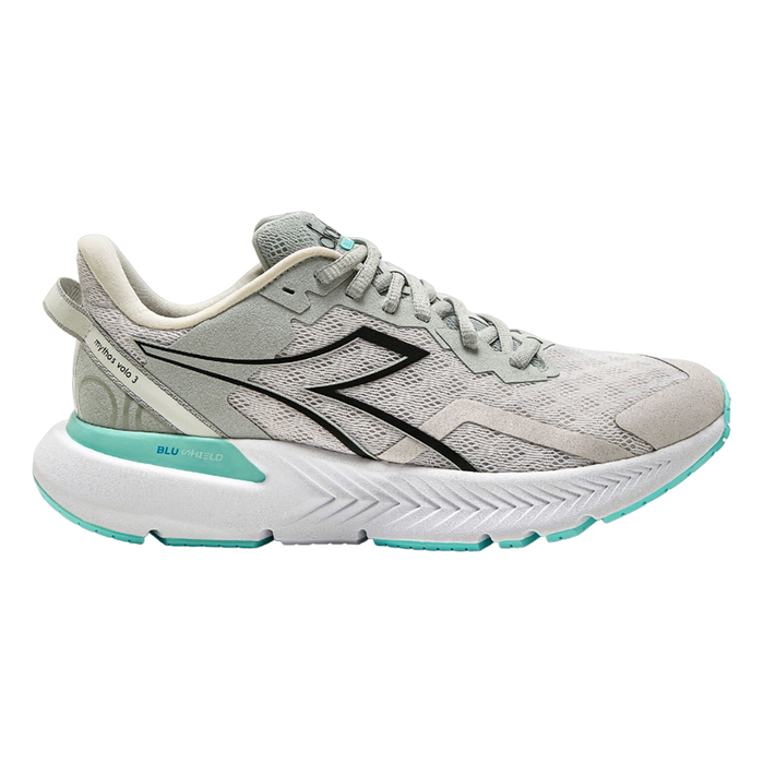 Women's Diadora Mythos Blushield Volo 3, Silver/Black, 7 B Medium