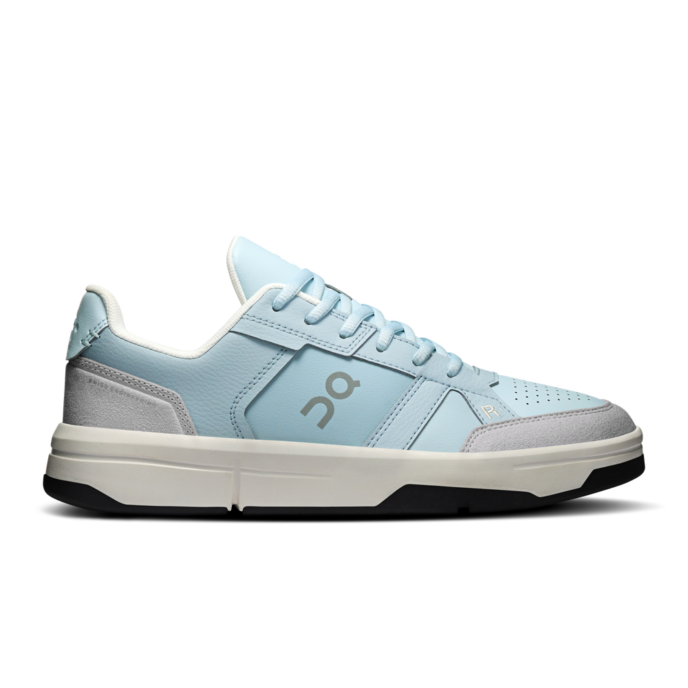 Side view on white background of Womens On The Roger Clubhouse 3 running shoe in Arctic/Ivory, Medium (Regular) width