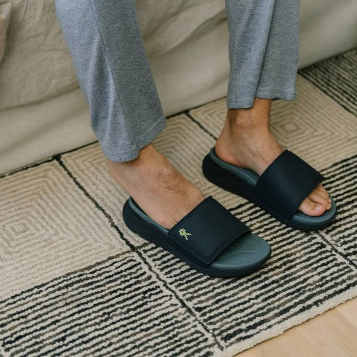 Men's KURU MOMENT, Jet Black/Storm Gray