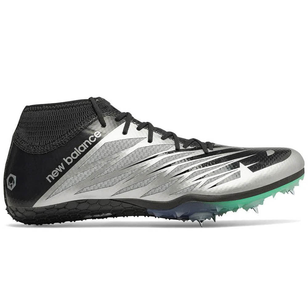 Side view on white background of Mens New Balance SD100 v2  running shoe in Black/Silver, Medium (Regular) width