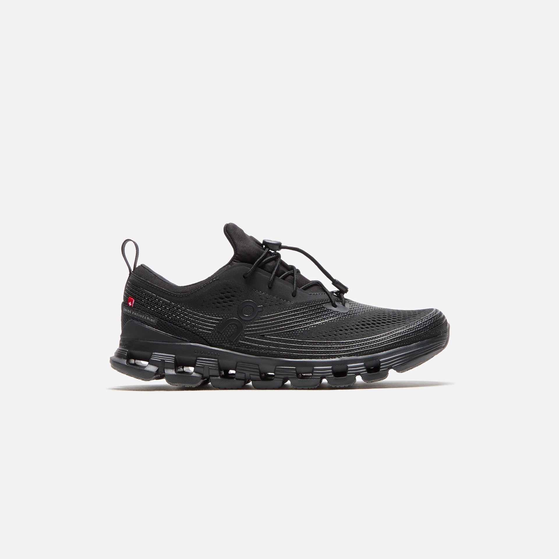 Women's On Cloud X Z5, All Black, 7 B Medium