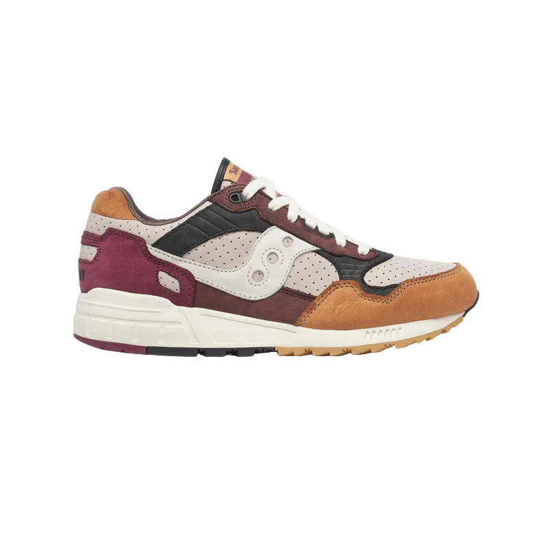 Side view on white background of Womens Saucony Shadow 5000 running shoe in Grey/Multi, Medium (Regular) width