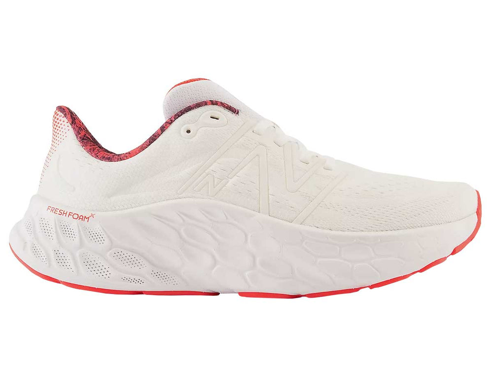Men's New Balance Fresh Foam X More v4, White/Red/NYC Marathon , 8 D Medium