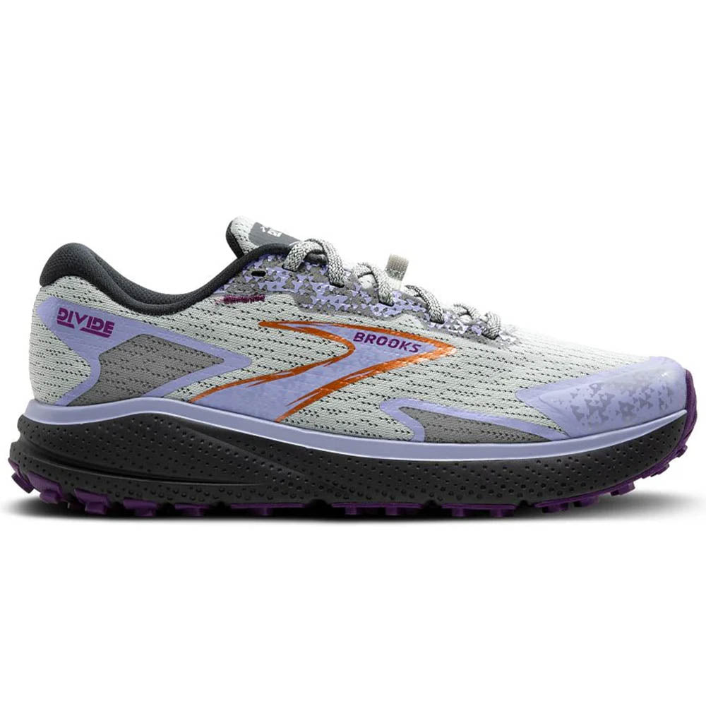 Side view on white background of Womens Brooks Divide running shoe in Mercury/Ebony/Sweet Lavender, Medium (Regular) width