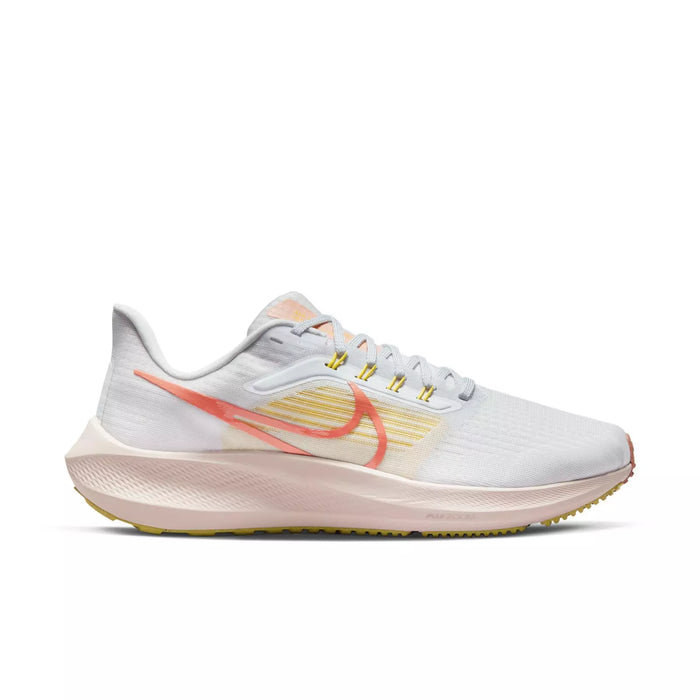 Women's Nike Pegasus 39, Iris Whisper/Madder Root, 9 B Medium