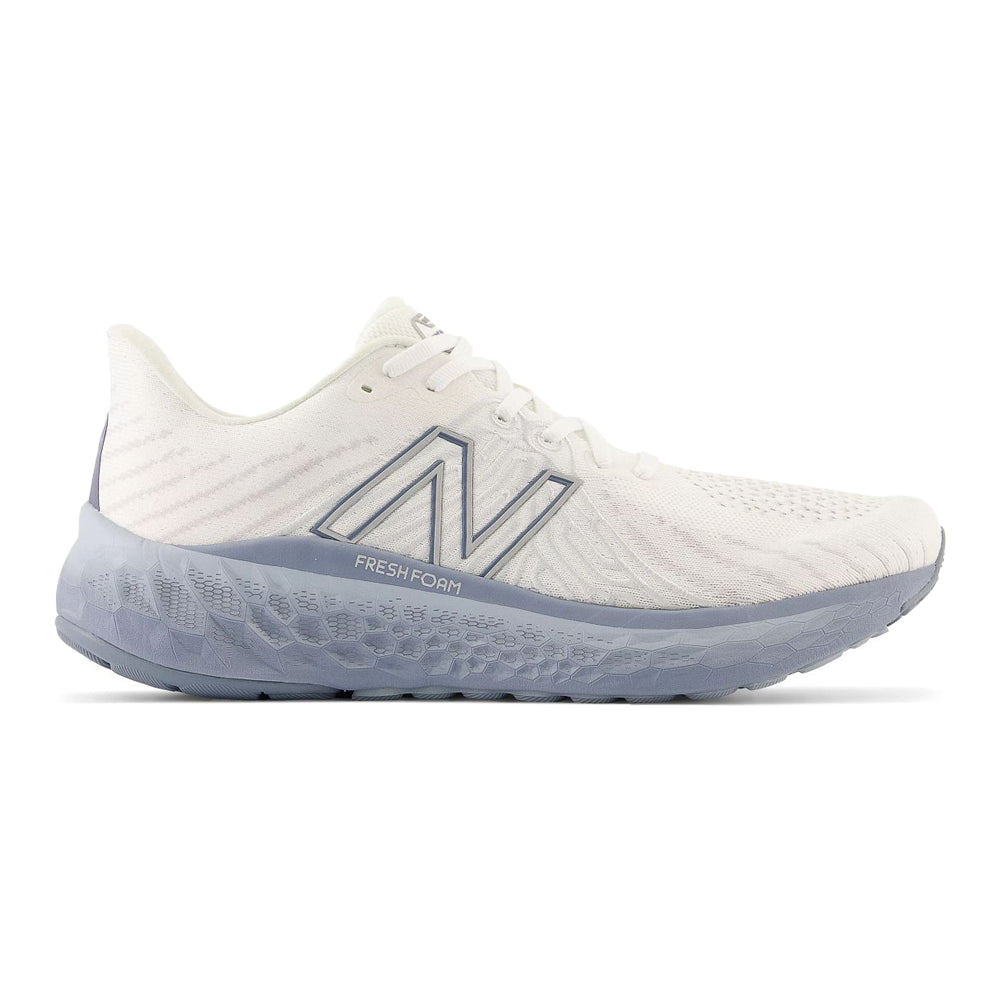 Men's New Balance Fresh Foam Vongo V5, White/Quartz Grey, 11.5 D Medium