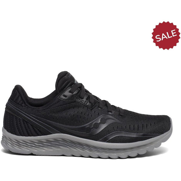 Saucony kinvara 11 shop men's shoes blackout